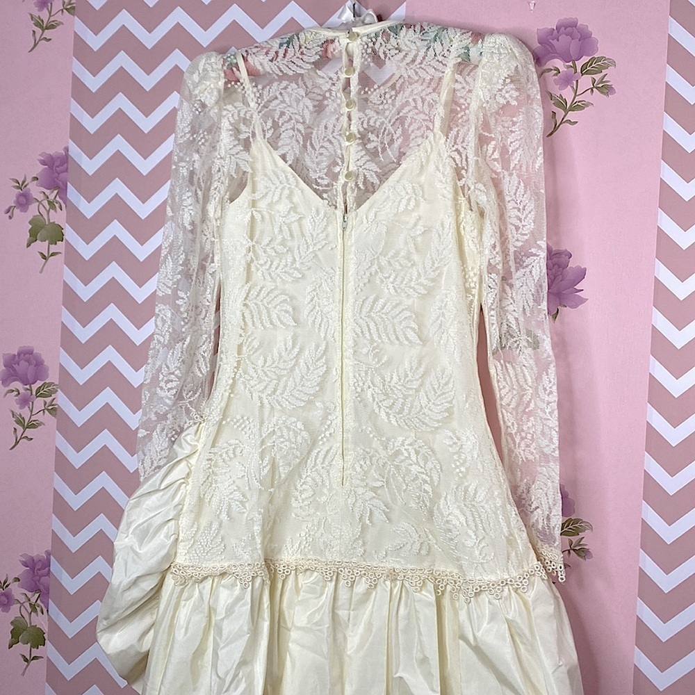 🌷Joseph Ribkoff 🌷Vintage Lace Flower & Pearl Embroidery Trim Wedding Style Dress - Picture 8 of 12
